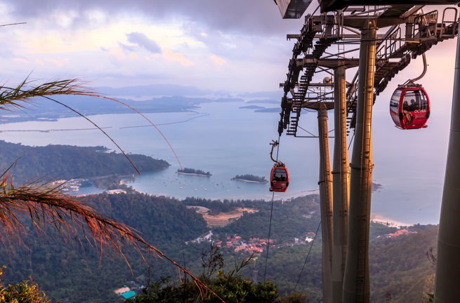 malaysia/borneo - langkawi_beach_gondol_01