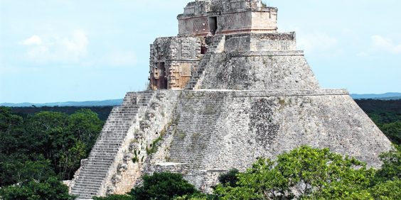 mexico - yucatan_uxmal_tempel_04