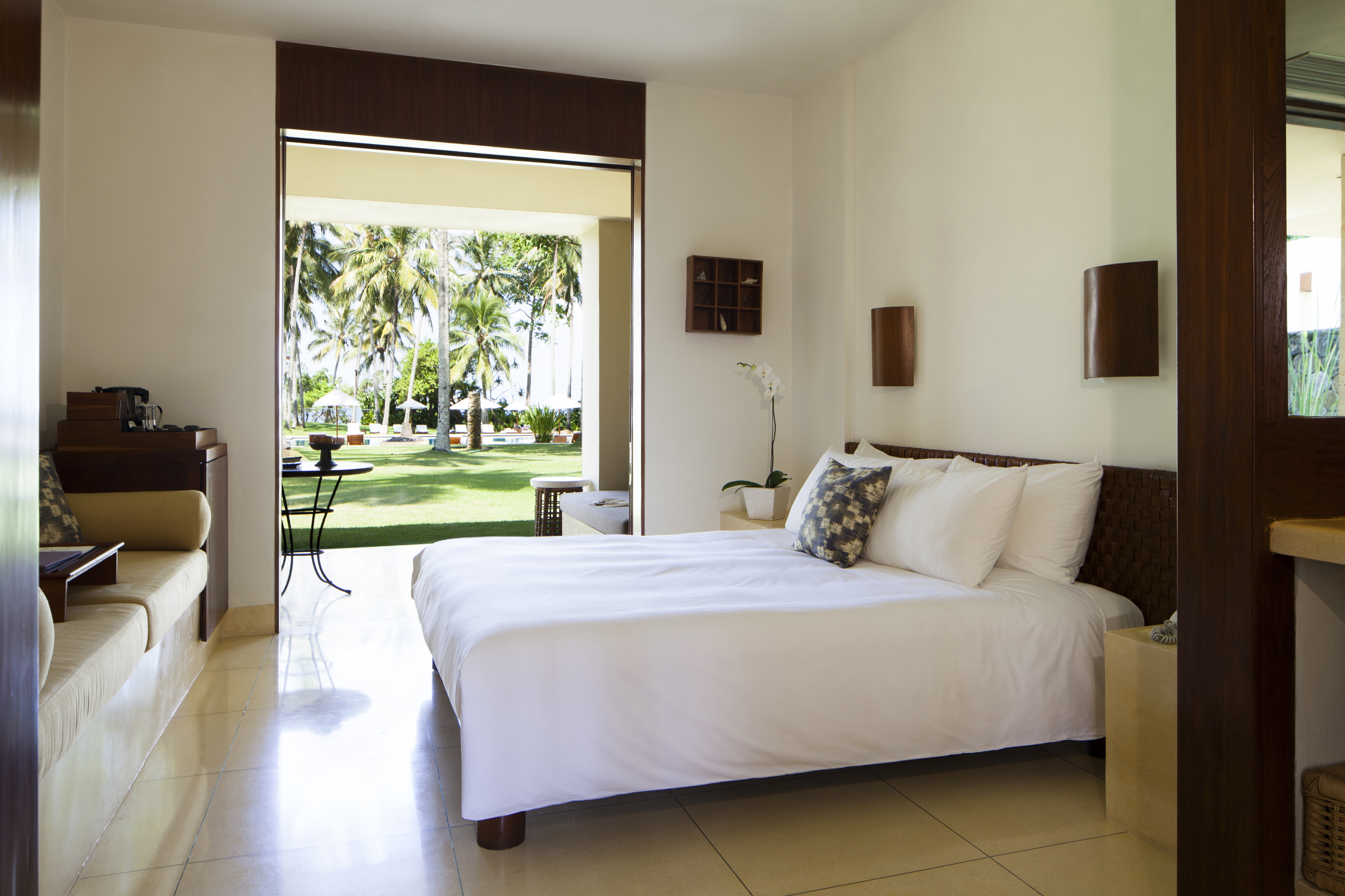 bali - candi dasa - alilamanggis superior room 02