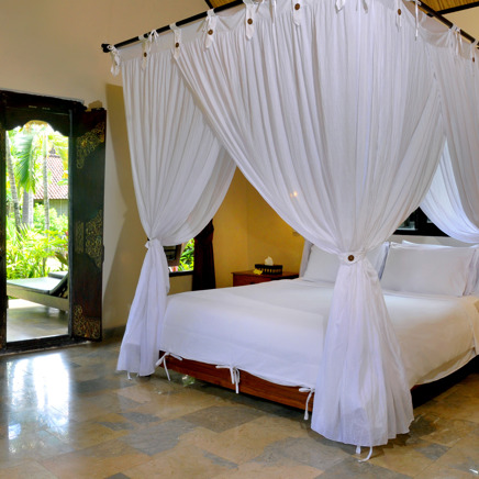 bali - amed - coral view villas_deluxe room_dobbeltseng