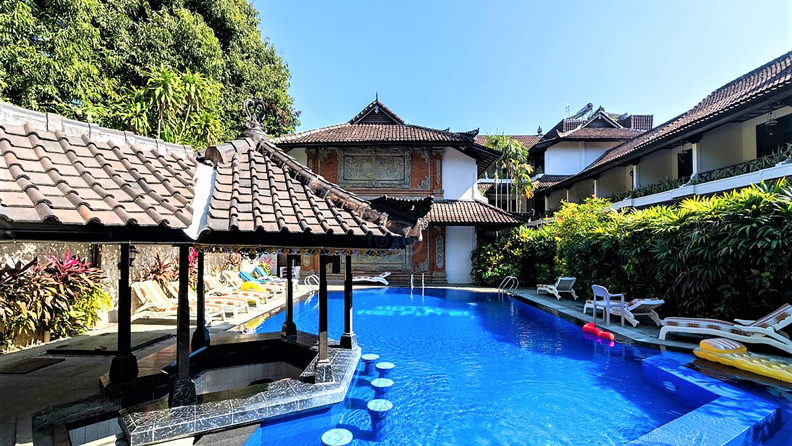 The Ari Putri Hotel Out Main Pool