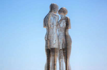 Georgia Batumi Sculpture Of Ali And Nino On Waterfront
