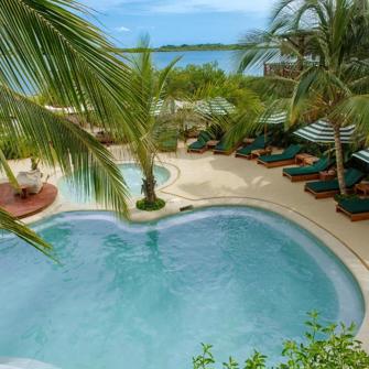Aura Hotel Baru Pool