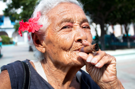 cuba - cuba_befolkning_kvinde_cigar_12