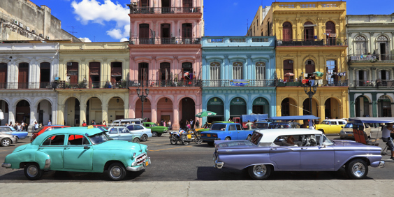 cuba - havana_biler_plaza vieja2