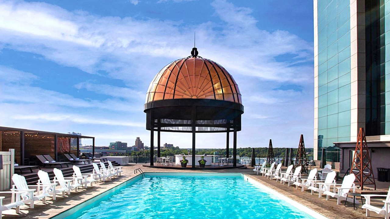 Sheraton Fallsview Hotel Pool 01