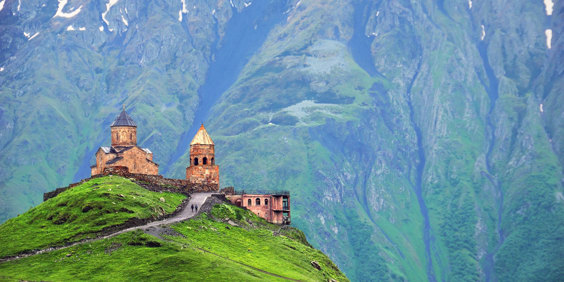 Gergeti Trinity Church2