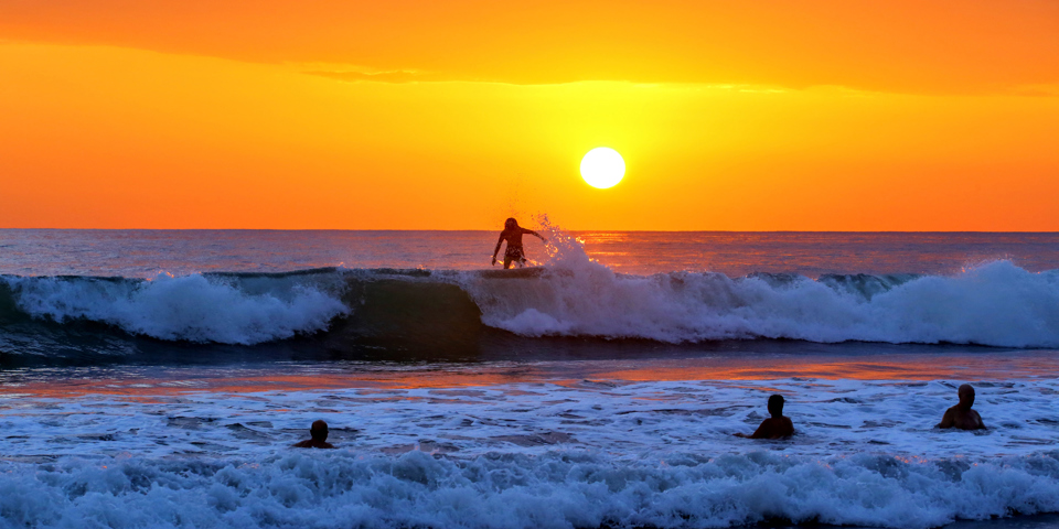 costa rica - hermosa beach_surfer_sunset_01