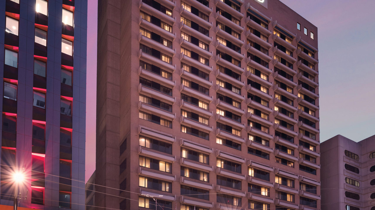 Stamfordplazaadl Exterior 20