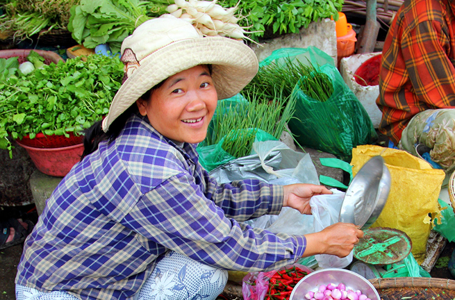 vietnam - hue_dong ba market_01
