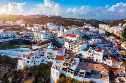 Algarve Albufeira 01 Shutterstock 2456674209