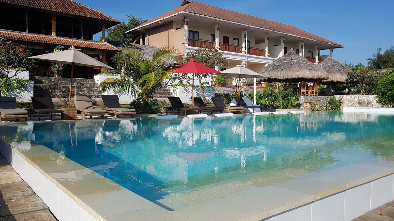 Bali Sumba Mario Hotel Pool 01