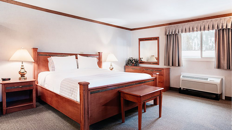 Mount Robson Inn Room Kingsuite