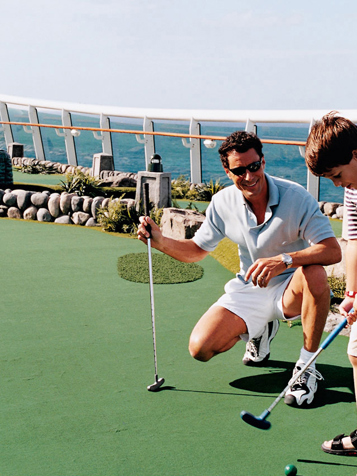 royal caribbean_brilliance of the seas_minigolf_01