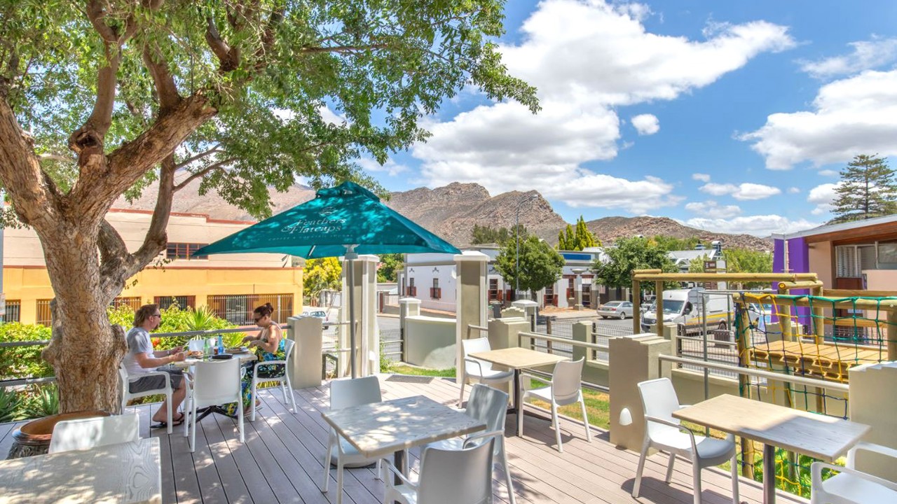 Montagu Country Hotel Terrasse 01