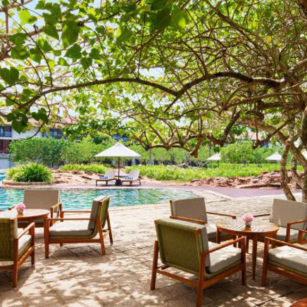 Bentota Cinnamon Bentota Pool Dining (1)