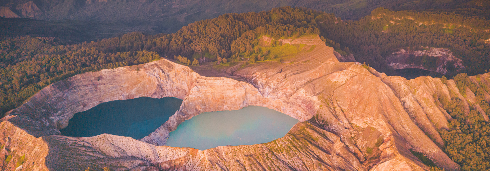 Kelimutu Gi 2260444705