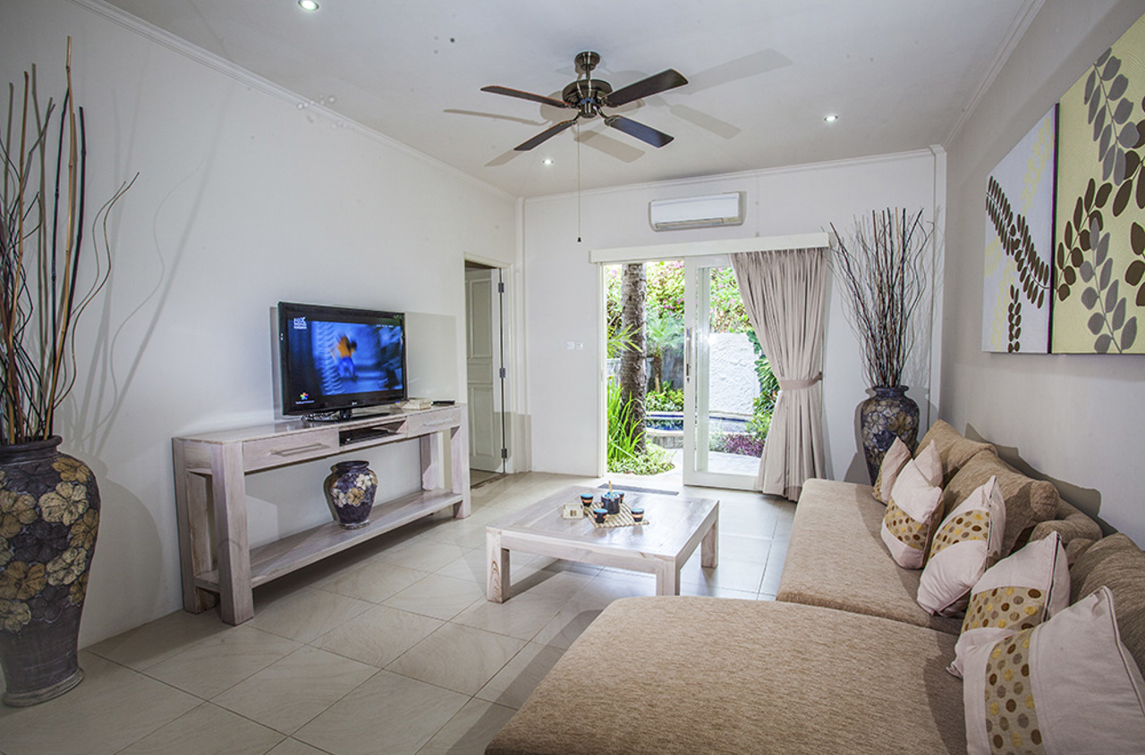 bali - lovina - the lovina resort_deluxe villa stue2