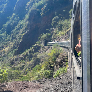 Vi  stiger igen på legendariske El Chepe Express tog