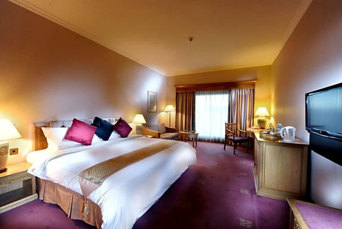 Riverside Majestic Hotel Room