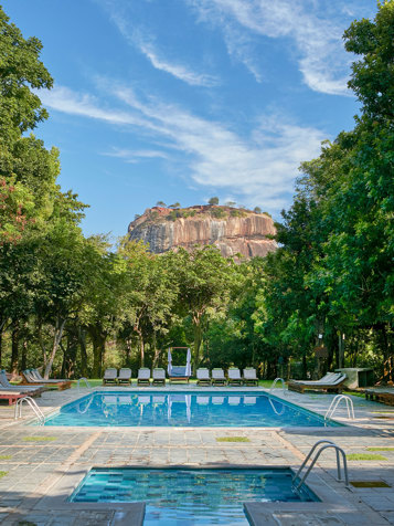 Hotel Sigiriya Icon View