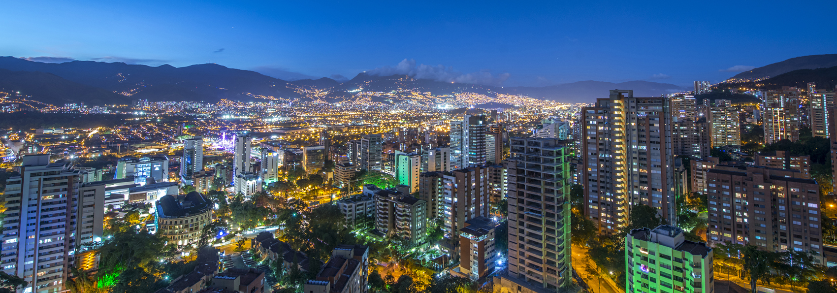 colombia - colombia_medellin_skyline_01