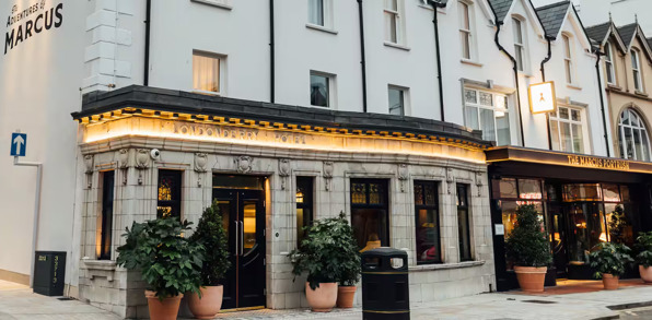 Hotel Exterior 5