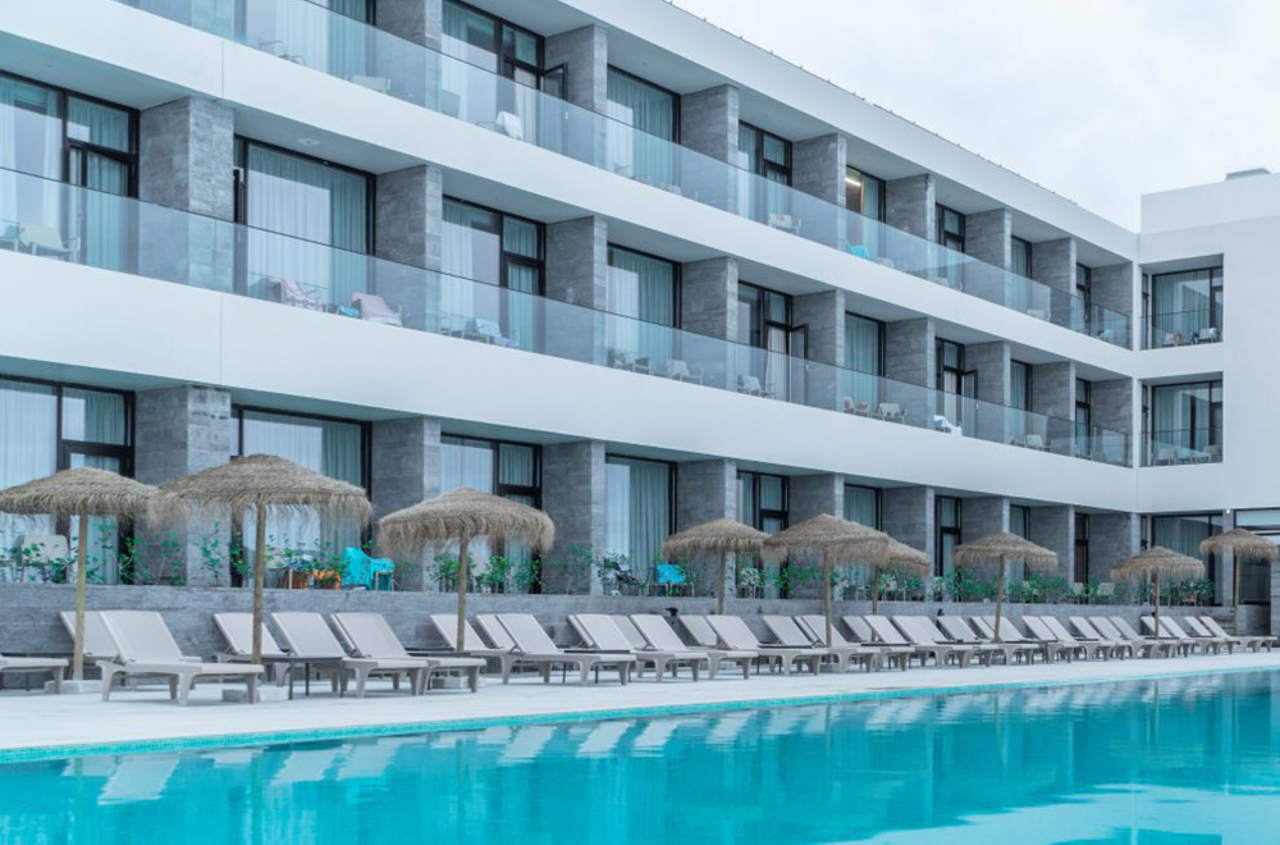 Hotel Verde Mar_pool_02