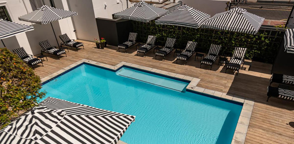 Winchester Boutique Hotel Pool02jpg