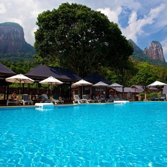 Tunamaya Beach Spa Resort Pool 2