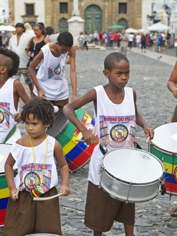 brasilien - salvador_befolkning boern_01