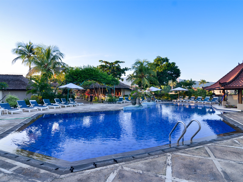 bali - lovina - aneka lovina_pool_01