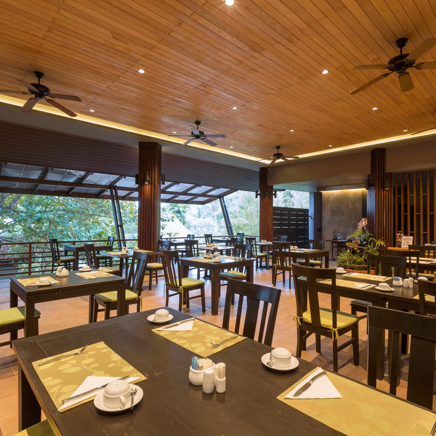 thailand - Wanaburee Resort_resturant_01