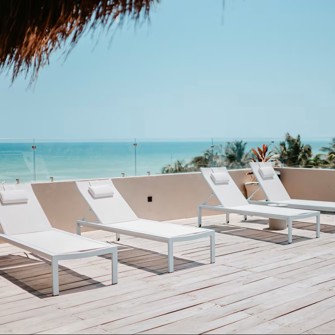 Rooftop Terasse Med Solsenge Dos Mares Barefoot Hotel