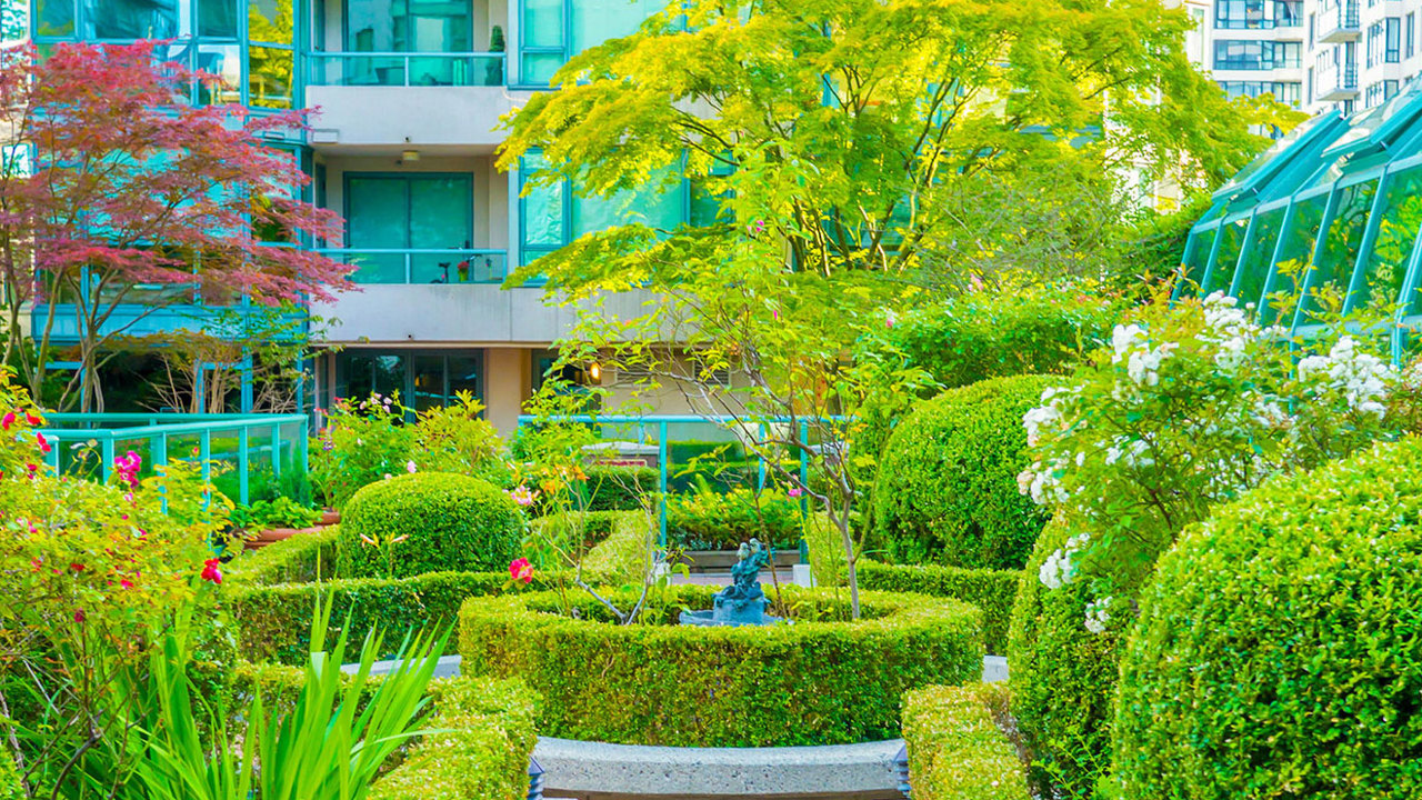 Rosedale On Robson Suite Hotel Have 02