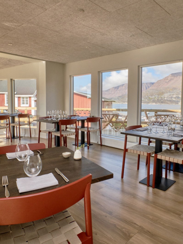 Hotel_disko_restaurant_01
