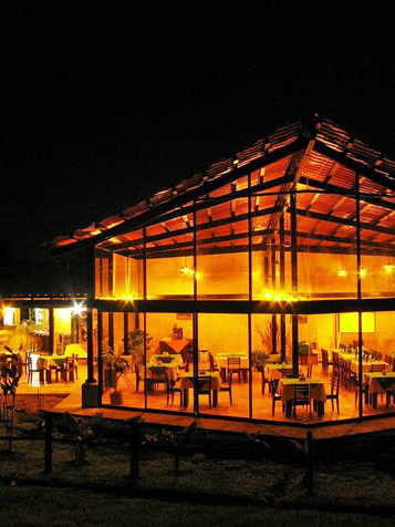 costa rica - la fortuna - arenal volcano inn_restaurant_01