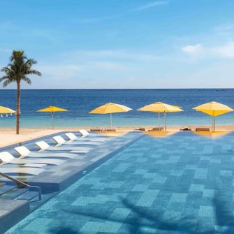 The Five Oceanfront Ground Pool
