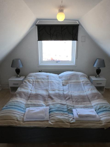 Avani_det_roede_hus_sovevaerelse_01