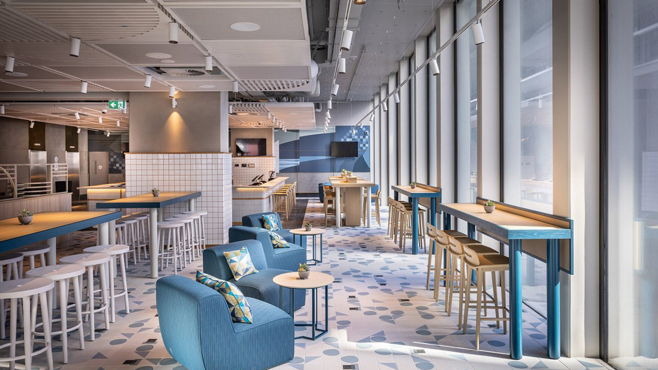 Holiday Inn Express Auckland New Zealand Bar And Resturant