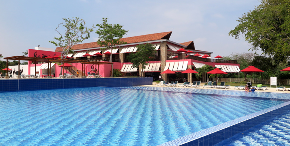 colombia - hotel royal decamaron_pool omraade_03