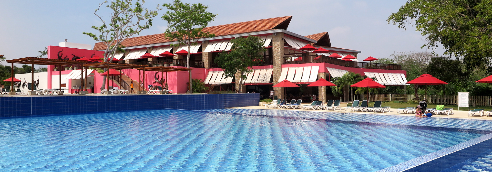 colombia - hotel royal decamaron_pool omraade_03