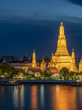 Chao Phraya Om Natten