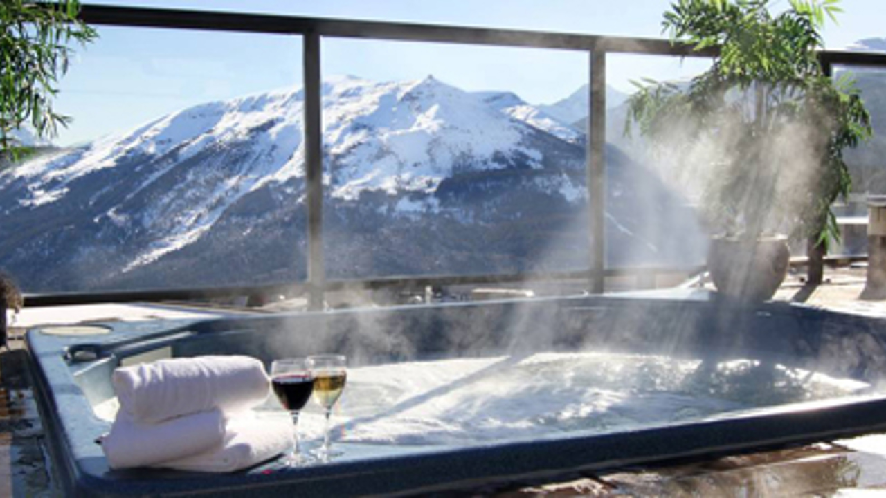 canada - jasper - whistlers inn _spa_01