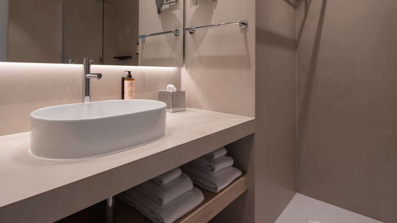 B366 Ro 09 P 2048X1536