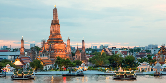 Bangkok Wat Arun GT 493061924