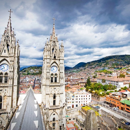 ecuador_quito_basilica_01