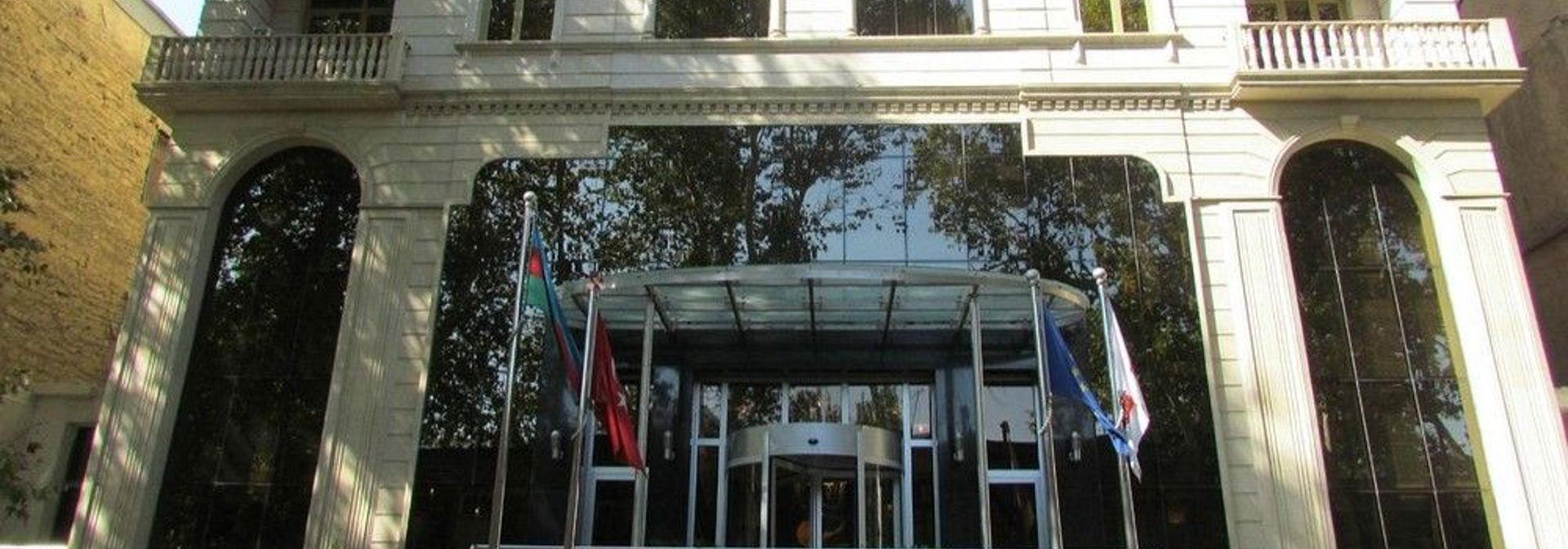 Aserbajdsjan Baku Central Park Hotel Facade 2