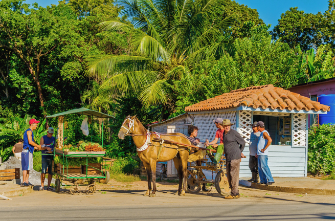 cuba - bayamo kiosk