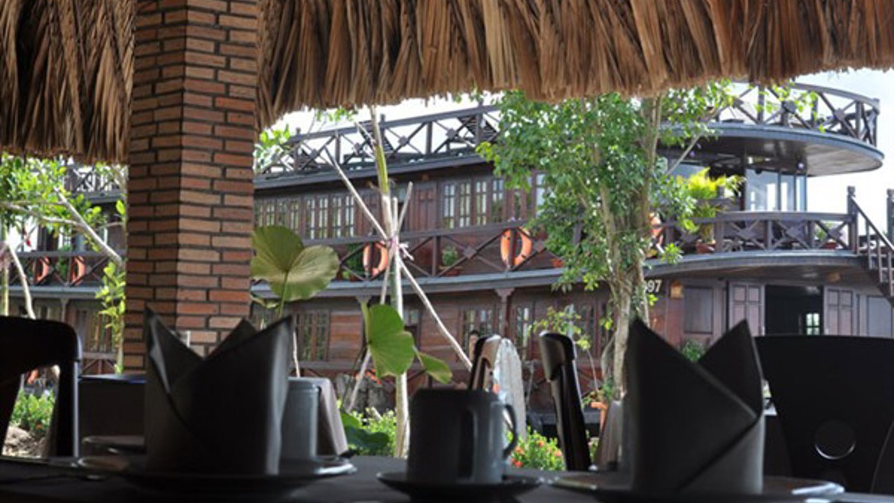 vietnam - mekong logde_restaurant